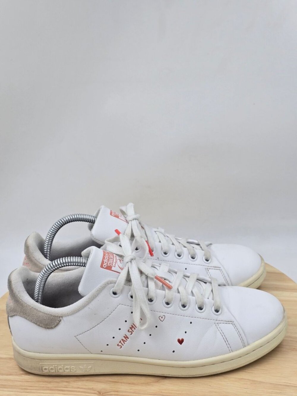 Adidas Womens Limited Edition Stan Smith Valentines Day Sneakers 2024 IG8482 9